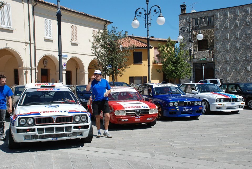 Finnico Corse in piazza — Delta, Alfa GTV, BMW M3