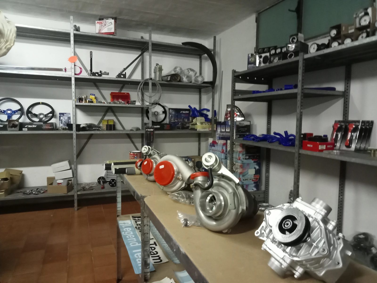 Legend Store — turbo, volanti e componentistica